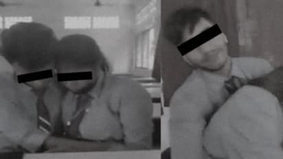 பள்ளி வகுப்பறைக்குள் எல்லை மீறிய மாணவர்கள்! கட்டிப்பிடித்து கண்ட இடத்தில் கை வைத்து நெருக்கம்! வீடியோ வைரல்.!