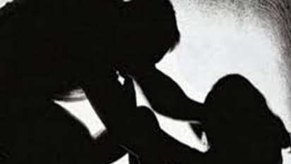 சிறுமியிடம் கொடூரமாக நடந்துக்கொண்ட தாய்மாமா… வாயில் ஆசிட் ஊற்றி கழுத்தை அறுத்ததால் அதிர்ச்சி!!