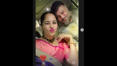 Anasuya: భర్తతో కలిసి ముద్దు పోజులతో రెచ్చిపోయిన `జబర్దస్త్` యాంకర్.. నెటిజన్ల షాకింగ్‌ కామెంట్లు