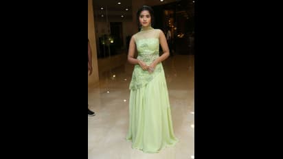 Anupama: స్వర్గం నుంచి దిగొచ్చిన అప్సరసలా మెరిసిపోతున్న అనుపమా పరమేశ్వరన్‌.. చూసుకున్నోడికి చూసుకున్నంత..