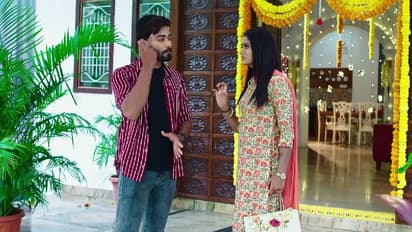 Karthika Deepam: శౌర్య చెంప పగలగొట్టిన సౌందర్య.. వారణాసి ఎంట్రీ.. ముసలి వంటలక్క ఎంట్రీ?