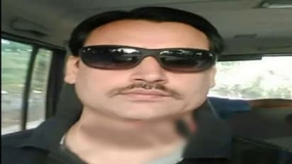   झारखंड में कांस्टेबल ने सर्विस रिवाल्वर से खुद को गोली मार की आत्महत्या, पुलिस अफसरों में मचा हड़कंप