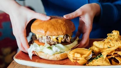 Kidney Diseases : അറിയാം വൃക്കയെ തകരാറിലാക്കുന്ന ശീലങ്ങളെ കുറിച്ച്...