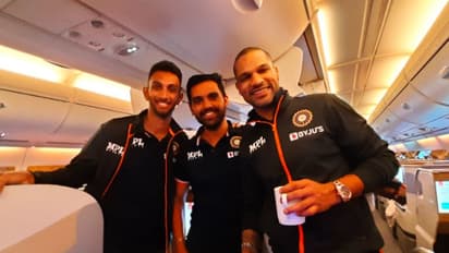 জিম্বাবোয়ে সফরে রওনা দিল টিম ইন্ডিয়া, প্লেনে খোশ মেজাজে ক্রিকেটাররা, দেখুন ছবি