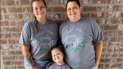 സ്വവർ​ഗ ദമ്പതികളുടെ മകളാണ് എന്ന് കാരണം, അഞ്ചുവയസുകാരിയെ സ്കൂളിൽ നിന്നും പുറത്താക്കി 