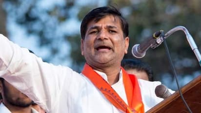 Maratha quota supporter and Shiv Sangram chief Vinayak Mete dies in car crash on Mumbai-Pune expressway