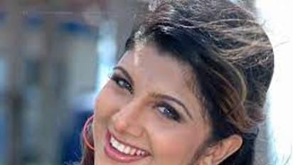 భర్తకు విడాకులిస్తానన్న రంభ, నచ్చచెప్పి  కాపురాన్ని నిలబెట్టిన తెలుగు స్టార్ డైరెక్టర్