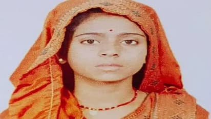 झांसी: बर्थ-डे पार्टी में बुलाकर युवक ने रेता प्रेमिका का गला, कहा- बढ़ती जा रही थी जेवर और पैसों की डिमांड