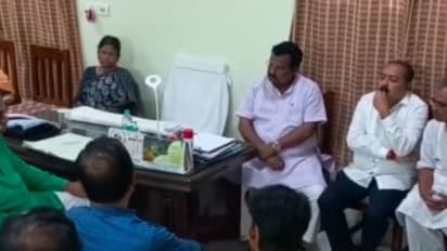 অনুব্রত মণ্ডলের পরে কে? কেষ্টর চেয়ার ফাঁকা রেখেই আলোচনা বীরভূম জেলা তৃণমূলের 