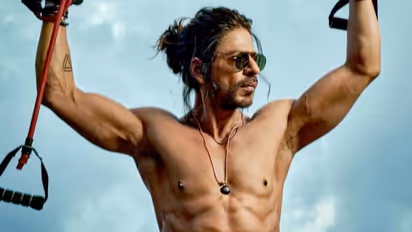 ആമിര് ഖാനെ ബഹിഷ്കരിച്ചതില് ആശങ്ക, ഷാരൂഖിന്റെ 'പത്താന്' ഇപ്പോഴേ പിന്തുണ, ട്വിറ്ററില് പുതിയ ട്രെൻഡ്