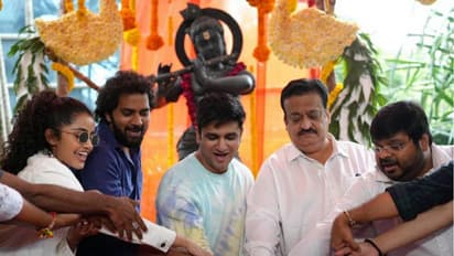 'കാര്‍ത്തികേയ 2'വിന്റെ ബോക്സ് ഓഫീസ് കണക്കുകള്‍, വിജയമാഘോഷിച്ച് അനുപമ പരമേശ്വരനും സംഘവും