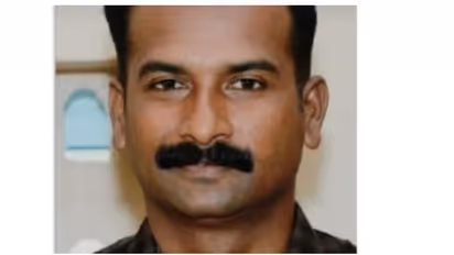 ഷാജഹാൻ കൊലക്കേസില് അറസ്റ്റിലായ ആവാസ് ആര്എസ്എസ് മുഖ്യ ശിക്ഷക്; നിർണായക തെളിവായി ഫോണും