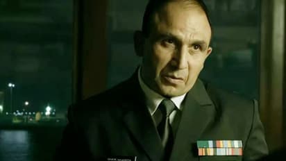 বলিউড এমন পাঁচজন তারকা যারা অভিনয়ে আসার আগে ভারতীয় সেনাবাহিনীতে ছিলেন