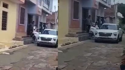 हर रात लेडी टीचर के घर आते थे SDM, एक रात गांव वालों ने बाहर से लगा दी कुंडी, सुबह दिखा गजब सीन