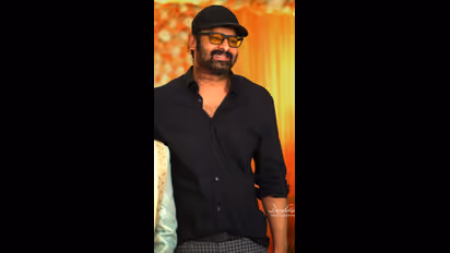  এই বছরেই নাকি বিয়ের পিড়িতে বসতে চলেছেন বাহুবলী, পাত্রী কে হচ্ছেন জেনে নিন