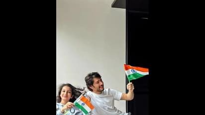 75-ஆவது சுதந்திர தினத்தை கொண்டாடிய பிரபலங்கள்..! புகைப்பட தொகுப்பு..!