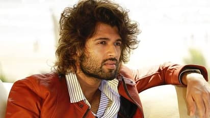 ఎవడి మాట వినేది లేదు కొట్లాడుకుందాం.. నెగిటివ్ ట్రెండ్స్ పై విజయ్ దేవరకొండ కౌంటర్