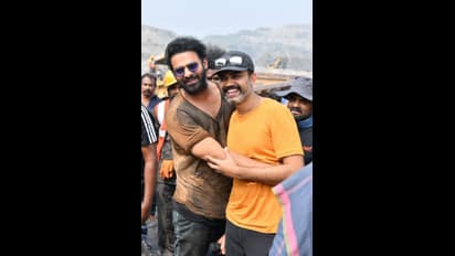 ‘సలార్’ నెక్ట్స్ షూటింగ్ షెడ్యూల్ ఇదే.. వేరే లెవల్ లో వీఎఫ్ఎక్స్.. ఇంట్రెస్టింగ్ డిటేయిల్స్..    