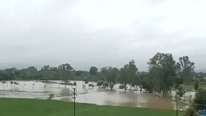 कहीं घरों में घुसा पानी तो कहीं डूब गए मंदिर, फोटोज में देखिए मध्यप्रदेश में बारिश ने कैसे मचाया कहर