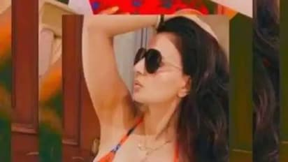 আমিশার রেড-হট-বিকিনি লুকে ধরাশায়ী আসমুদ্র হিমাচল