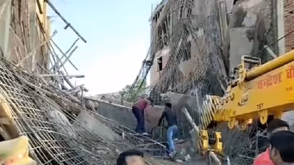 अयोध्या: निर्माणाधीन मकान का लिंटर गिरने से दबे मजदूर, 1 की हुई मौत और 11 घायल