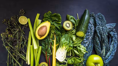 কদিন রেস্তোরাঁর খাবার খেয়ে শরীর খারাপ হওয়া স্বাভাবিক, শরীর ঠান্ডা রাখতে রইল টিপস