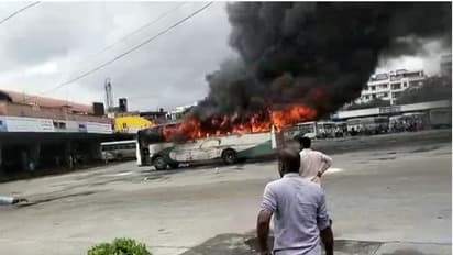 राजस्थान के सबसे बड़े बस स्टैंड से आई चौकाने वाली खबर, सवारियों के चढ़ने के दौरान अचानक बस में लगी आग