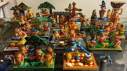 Special Story: सिंगापुर और स्पेन में श्रीकृष्ण भक्तों को खूब भा रही काशी की काष्ठ कला, बढ़ी डिमांड 