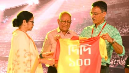 ৫০ লক্ষ অনুদান ও রাজ্যে ক্রীড়া বিশ্ববিদ্যালয়ের ঘোষণা, ইস্টবেঙ্গলকে বিনিয়োগ নিয়ে বড় আশ্বাস মুখ্যমন্ত্রীর