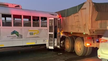 സൗദിയിൽ ടിപ്പർ ലോറിയും ബസും കൂട്ടിയിടിച്ചു; 10 പേർക്ക് പരിക്ക്