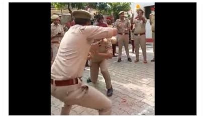 സ്വാതന്ത്രദിനാഘോഷത്തിനിടെ യൂണിഫോമില്‍ നാഗനൃത്തം, പൊലീസ് ഉദ്യോഗസ്ഥരെ സ്ഥലം മാറ്റി