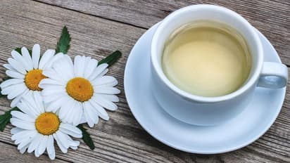 ఈ హెర్బల్ టీ తాగితే థైరాయిడ్ రిస్క్ తగ్గుతుంది.. అలాగే అధిక బరువు, హెయిర్ ఫాల్ సమస్యలు కూడా పోతాయి.. 