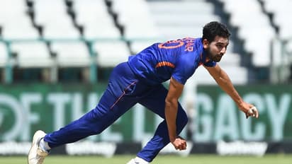 तीन गेंदबाजों की तिकड़ी ने जिम्बाबवे कैंप में मचाया हड़कंप, विकेट गिरते रहे और सेलिब्रेशन चलता रहा...