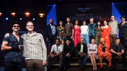 'ദി റിങ്സ് ഓഫ് പവര്' പ്രീമിയര് മുംബൈയില്; അണിയറക്കാരെ സ്വീകരിക്കാന് ഹൃത്വിക്, തമന്ന