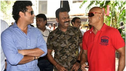 '10 പെഗ്ഗ് അടിച്ചു, തല പൊങ്ങില്ലെന്ന് കോച്ച് കരുതി,  കുറിച്ചത് 100'; ജോലിക്കായി ശീലം മാറ്റാമെന്ന് മുന്‍ താരം