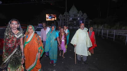 প্রাকৃতিক দুর্যোগ, রাতের বেলা আচমকাই বন্ধ করে দেওয়া হল বৈষ্ণোদেবী যাত্রা 