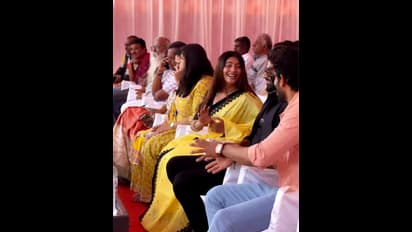 பிக்பாஸ் பாலாஜி முருகதாஸுடன் நெருக்கம் காட்டும் ஜூலி... வைரலாகும் லேட்டஸ்ட் போட்டோஸ்..!