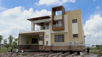 ഒന്നരക്കോടിയുടെ വീട് 500 അടി പിന്നിലേക്ക് മാറ്റിവെച്ചു, കര്ഷകന് താരമായി!