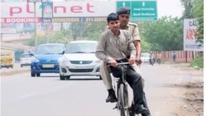 आशीष चतुर्वेदी की हालत नाजुक: हजारों का करियर बचाने वाला मौत से जूझ रहा, सबने छोड़ दिया अकेला