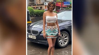 ಬೋಲ್ಡ್‌ ಆವತಾರದಲ್ಲಿ ರಸ್ತೆಗಿಳಿದ ಪೂನಂ ಪಾಂಡೆ ನೋಡಿ ಕಿಡಿಕಾರುತ್ತಿರುವ ಜನ! 