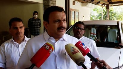 'കേരളത്തിലെ ജനങ്ങൾ ആ ഇരിപ്പൊന്നും ഇഷ്ടപ്പെടില്ല'; മുസ്ലിം ലീഗിനെ പിന്തുണച്ച് കെ മുരളീധരൻ