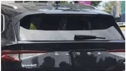 വമ്പന്മാര്ക്ക് 'ചെക്ക്' വയ്ക്കുകയോ ലക്ഷ്യം? നിരത്തില് പ്രത്യക്ഷപ്പെട്ട 'ഒറ്റയാന്', വാഹനലോകം കാത്തിരിപ്പിൽ