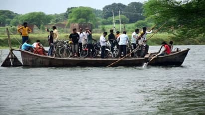 प्रयागराज: अभी भी बरकरार बाढ़ का खतरा, कई इलाकों से जारी है पलायन