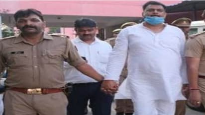 गोरखपुर: माफिया राजन तिवारी ने पुलिसकर्मियों से की हाथापाई, जेल से निकलते ही करुंगा ये काम