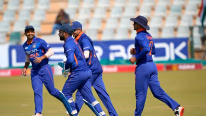 വീണ്ടും ടോസ് ഭാഗ്യം ഇന്ത്യക്ക്, ടീമില് രണ്ട് മാറ്റം; സ്ഥാനം നിലനിര്ത്തി സഞ്ജു സാംസണ്