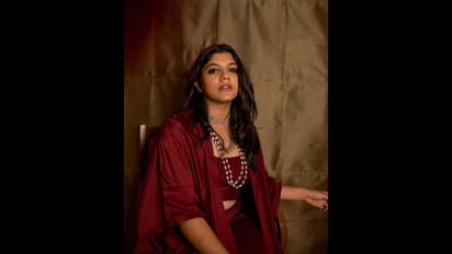 கிளாமர் லுக்கிற்கு பழகும் சூர்யா பட நாயகி அபர்ணா பாலமுரளி..க்யூட் போட்டோஸ் இதோ