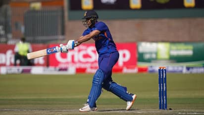 শুবমান গিলের অনবদ্য শতরান, জিম্বাবোয়োকে ২৯০ টার্গেট দিল টিম ইন্ডিয়া