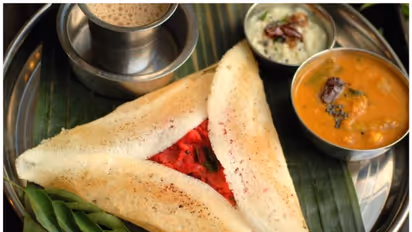 ബ്രേക്ക്ഫാസ്റ്റിന് ബീറ്റ്റൂട്ട് മസാല ദോശ ആയാലോ? റെസിപ്പി...