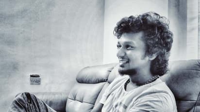 டிடி ரிட்டர்ன்ஸ் செய்தியாளர் சந்திப்பில்... லோகேஷ் கனகராஜை மறைமுகமாக  போட்டு தாக்கிய சந்தானம்? 