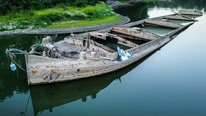 నదిలో బోటు బోల్తా .. త్రుటిలో పట్టిన పెను ప్రమాదం.. సేఫ్ గా బయటపడ్డ 25 మంది విద్యార్థులు